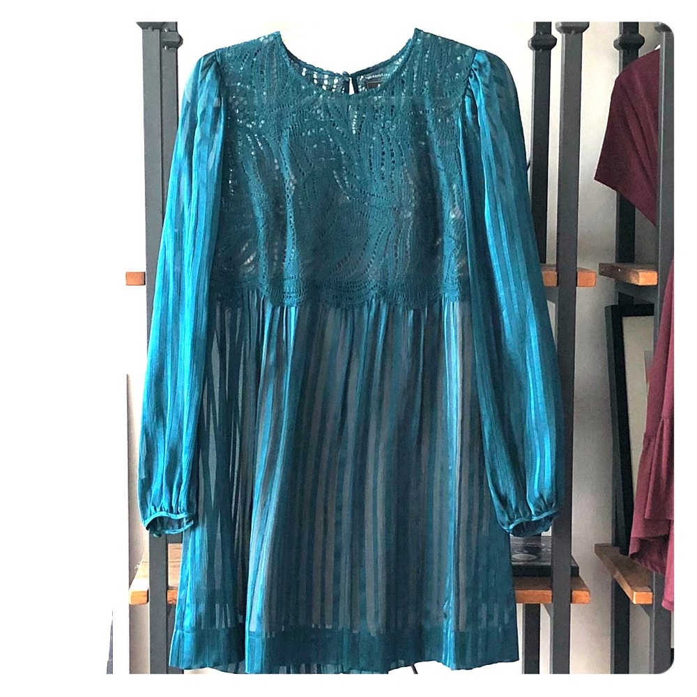 BCBG lace Dress